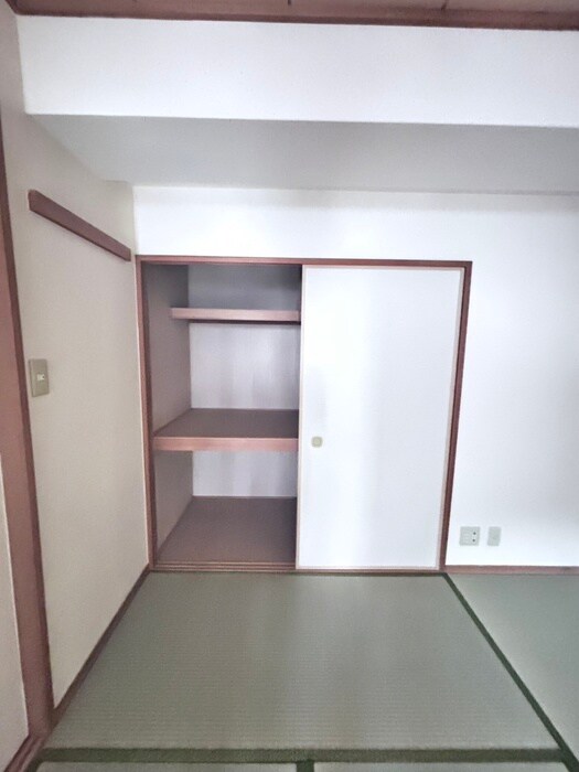 物件内観写真16　(収納)