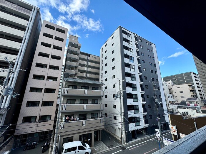 物件内観写真16　(室内からの展望)