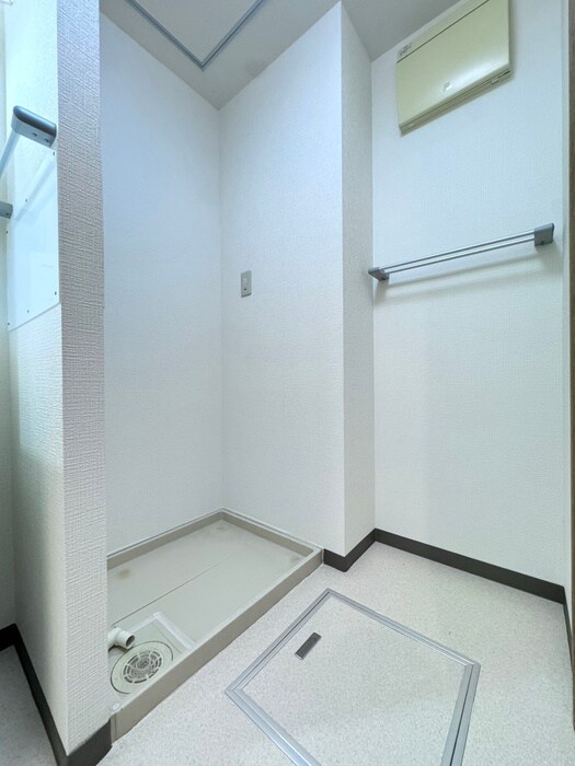 物件内観写真17　(洗濯機置場)