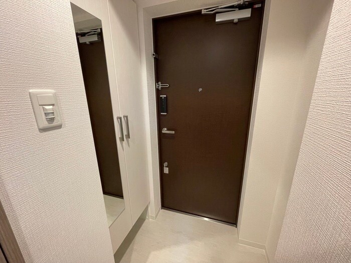 物件内観写真17　(玄関)