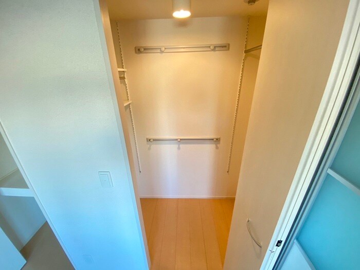 物件内観写真10　(収納)