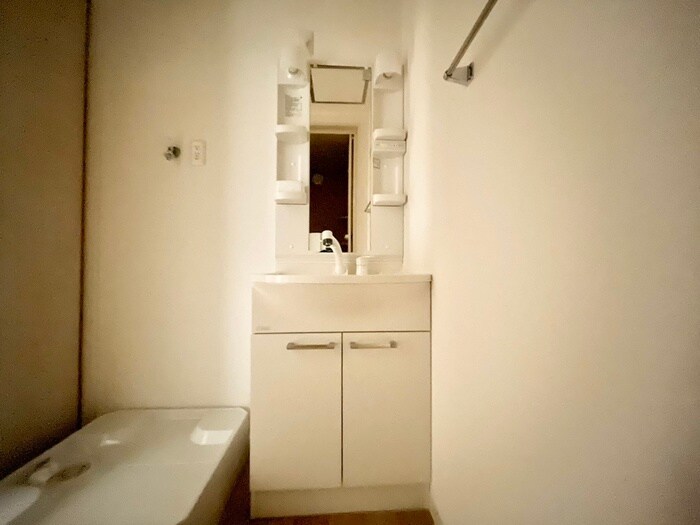 物件内観写真11　(洗面)