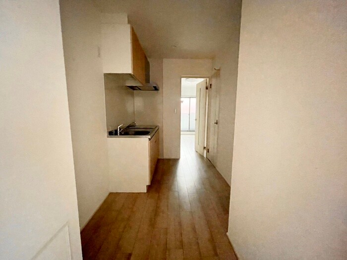 物件内観写真16　(廊下)