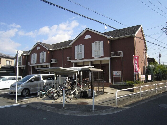 プラシ－ドカ－サの物件外観写真