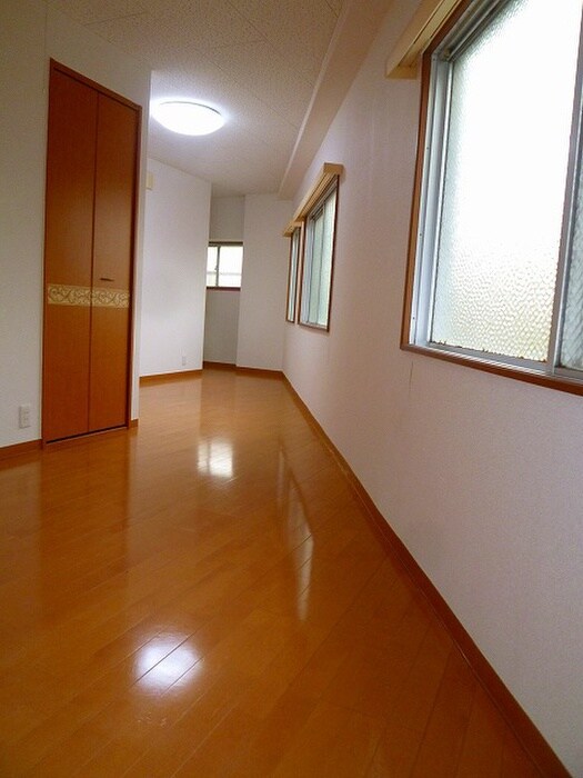 物件内観写真10　(居室)