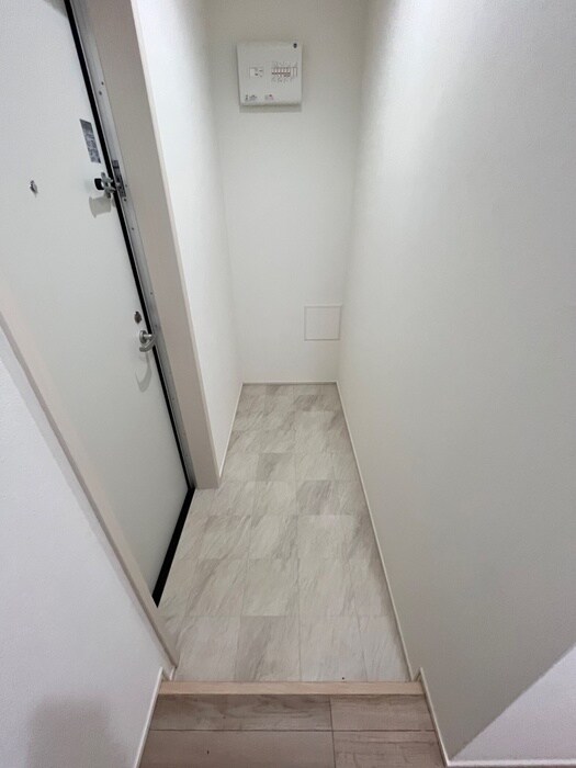 物件内観写真18　(玄関)