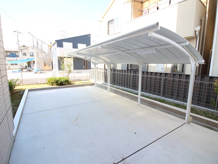 物件外観写真5　(駐輪場)