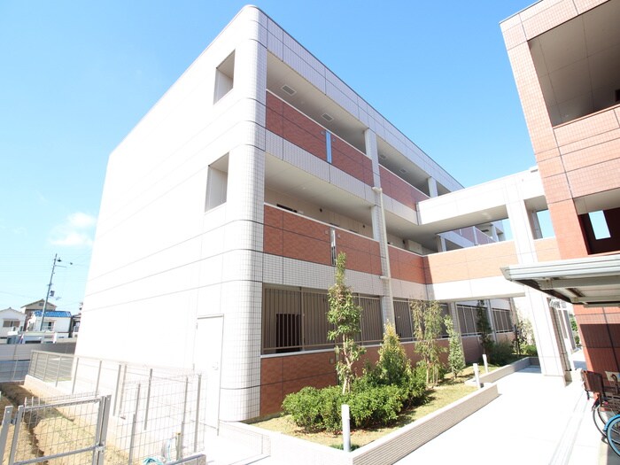 物件外観写真6　(外観写真)