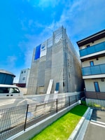 建築中