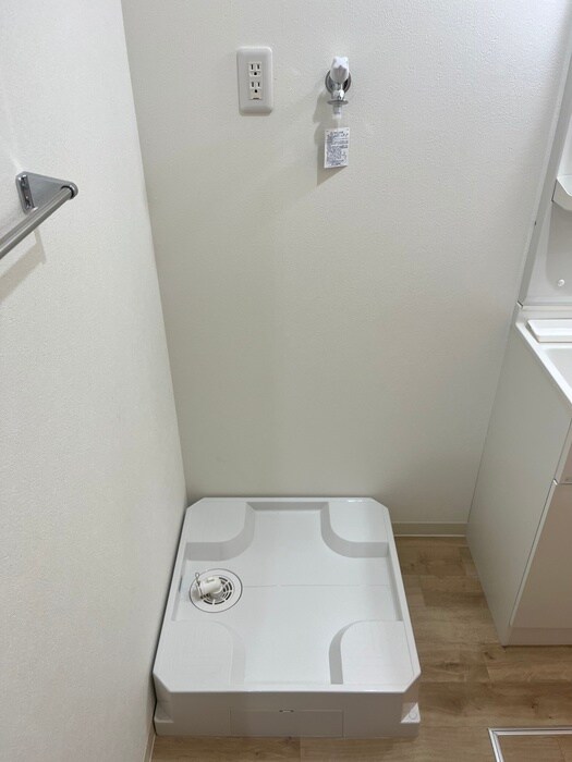 物件内観写真21　(洗濯機置場)