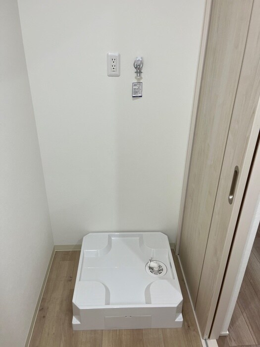 物件内観写真21　(洗濯機置場)