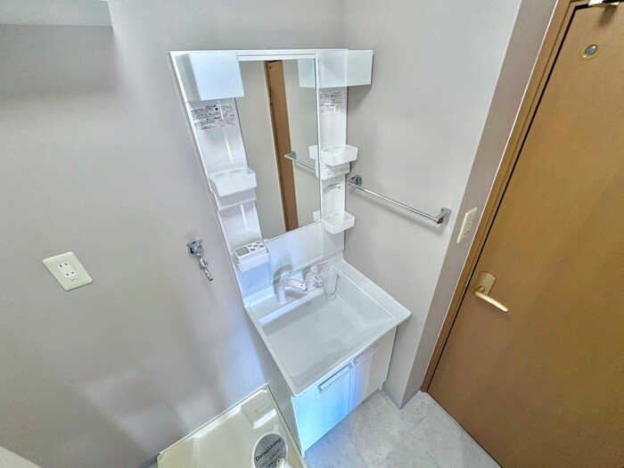 物件内観写真10　(洗濯機置場)