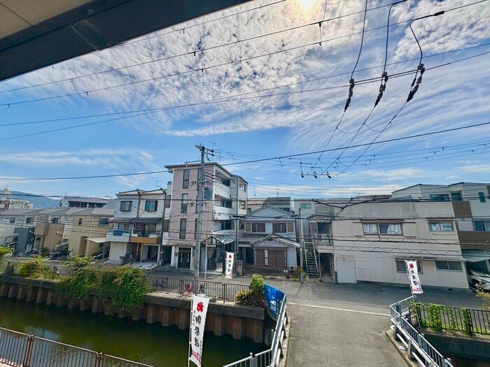 物件内観写真22　(室内からの展望)