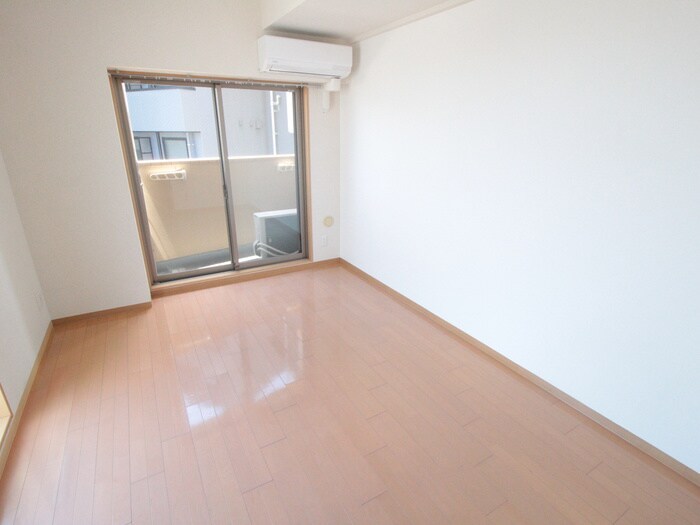 物件内観写真12　(居室)