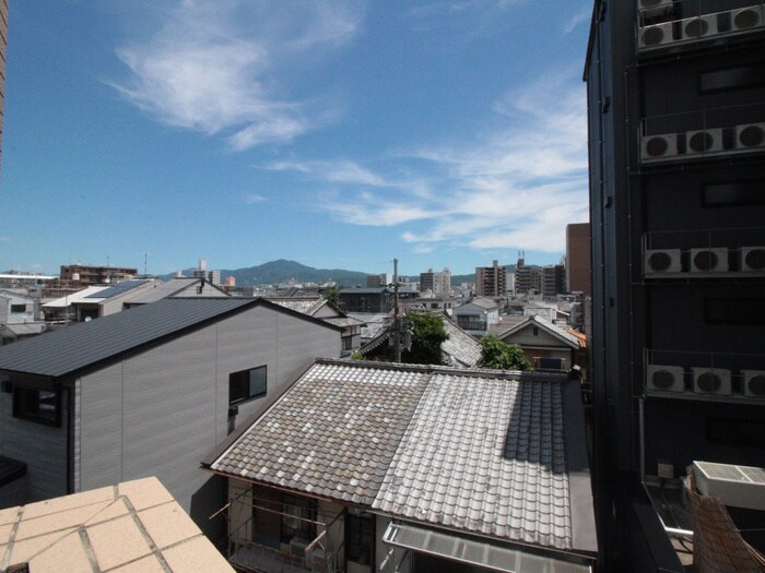 物件内観写真19　(室内からの展望)