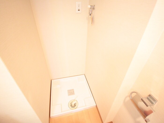 物件内観写真22　(洗濯機置場)