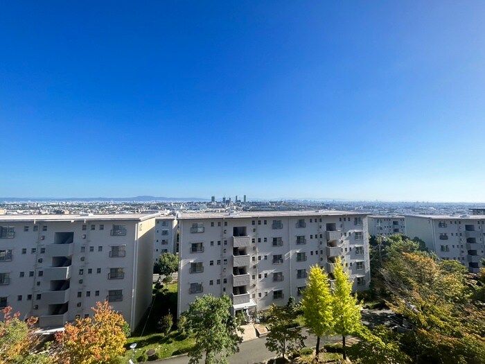 物件内観写真14　(室内からの展望)