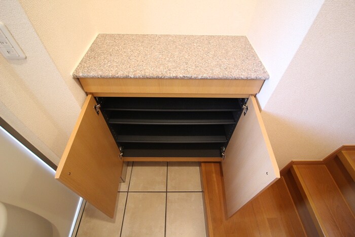 物件内観写真16　(靴箱)