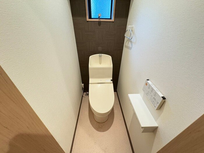 物件内観写真13　(トイレ)