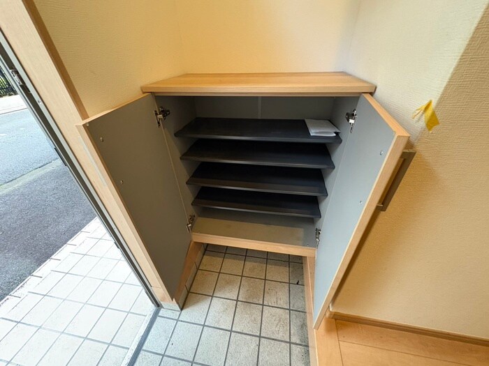 物件内観写真16　(靴箱)