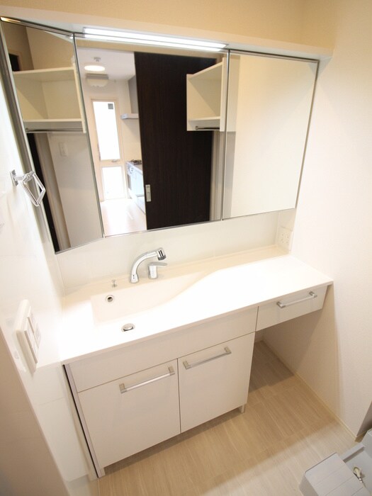 物件内観写真12　(洗面)