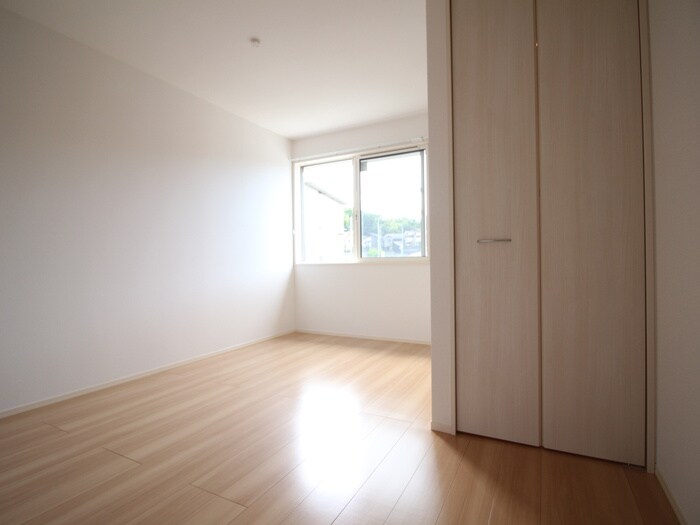 物件内観写真18　(居室)