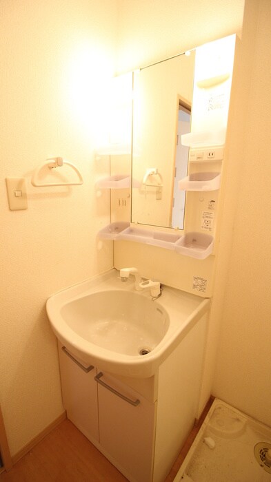 物件内観写真13　(玄関)