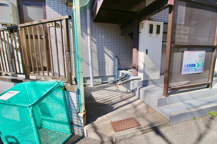 物件外観写真5　(駐輪場)