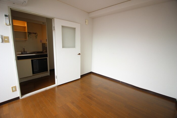 物件内観写真7　(居室)