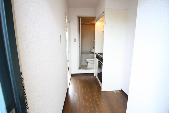 物件内観写真18　(廊下)