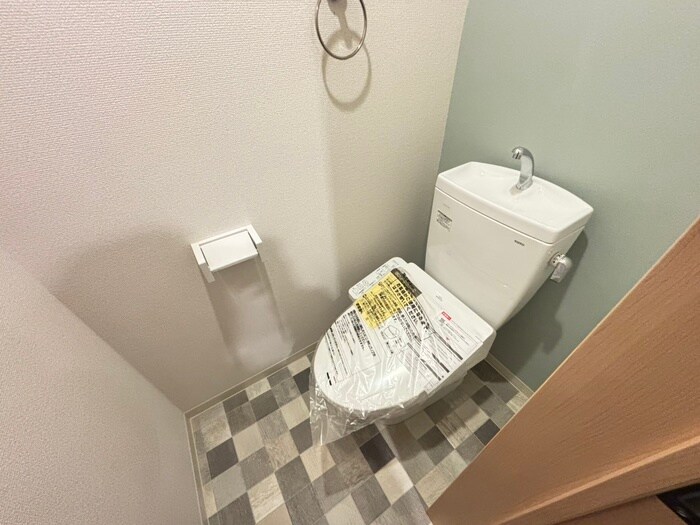 物件内観写真12　(トイレ)