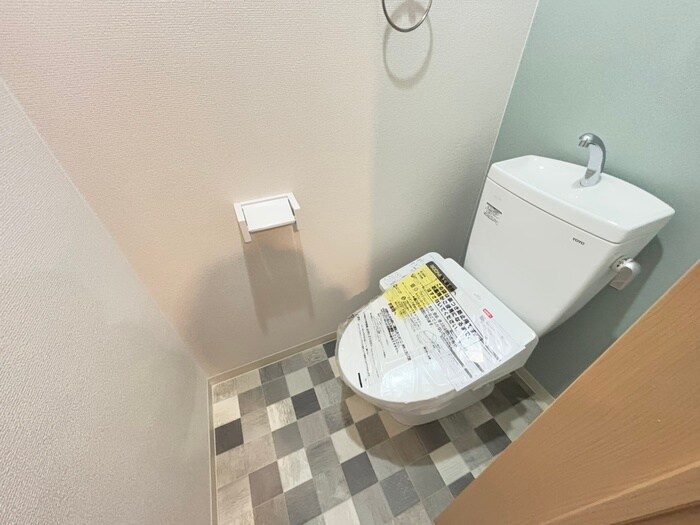 物件内観写真12　(トイレ)
