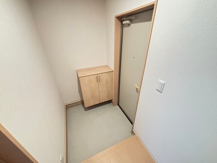 物件内観写真15　(玄関)