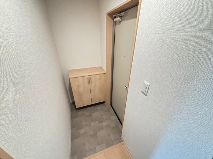 物件内観写真15　(玄関)