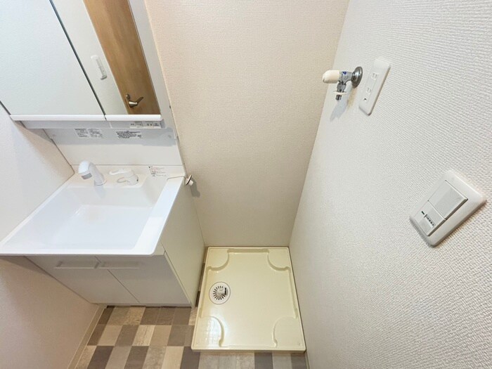 物件内観写真20　(洗濯機置場)