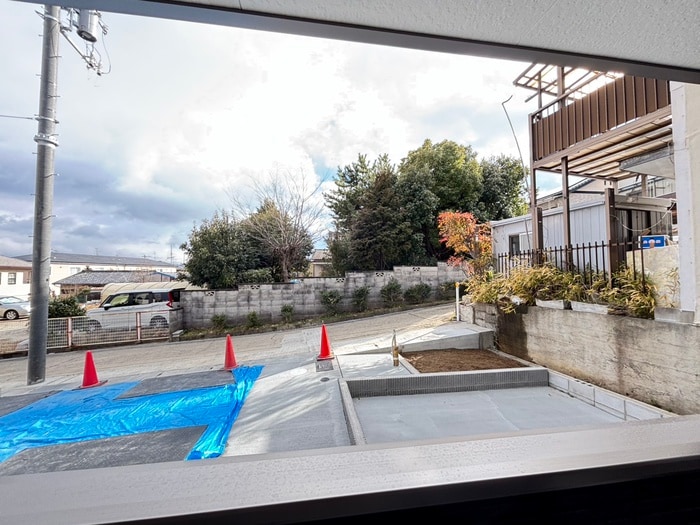 物件内観写真22　(室内からの展望)