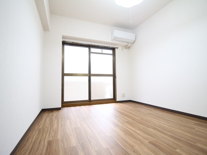 物件内観写真6　(居室)