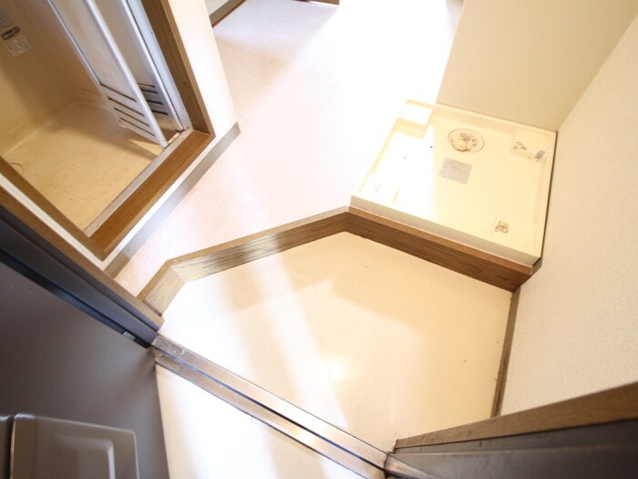 物件内観写真13　(玄関)