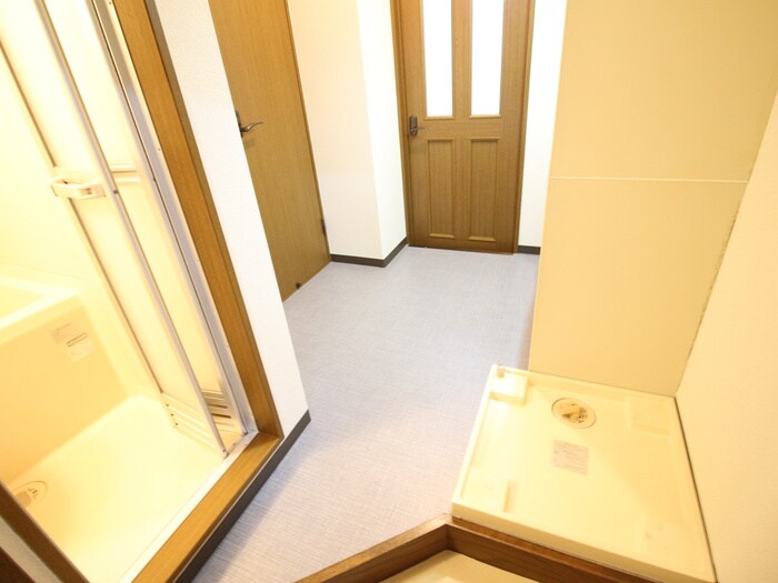 物件内観写真18　(廊下)