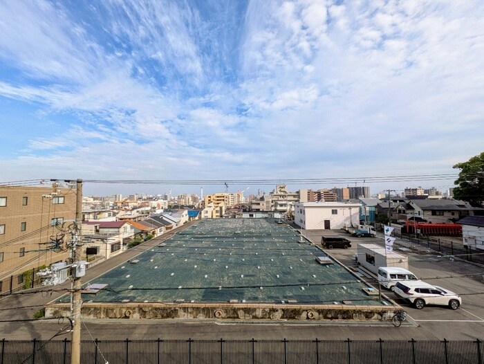 物件内観写真21　(室内からの展望)