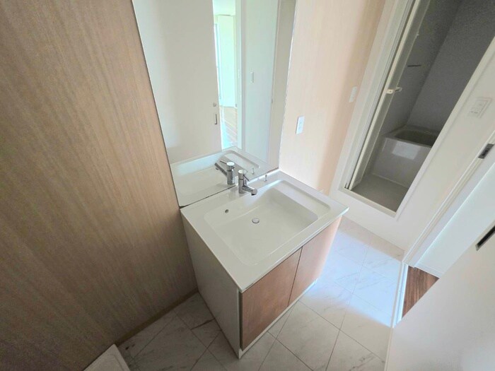 物件内観写真9　(洗面)