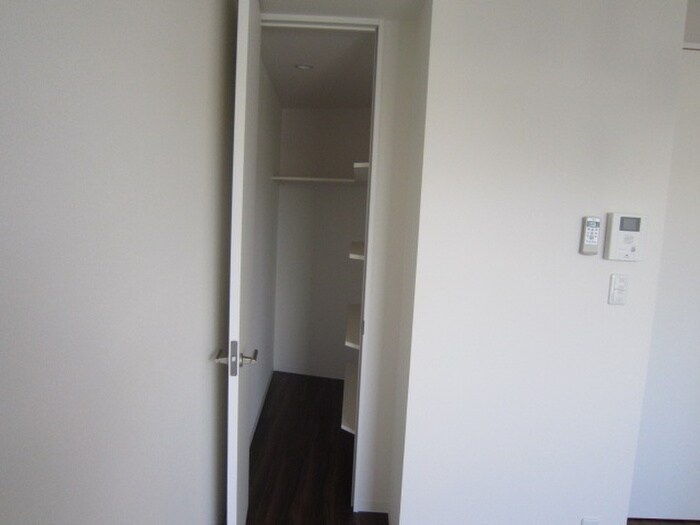 物件内観写真14　(収納)