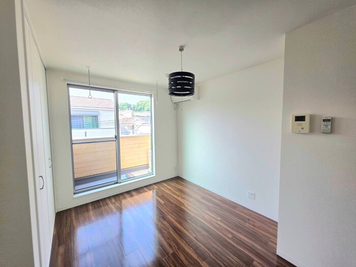 物件内観写真21　(居室)