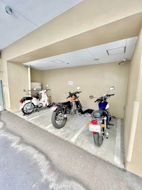 バイク置き場