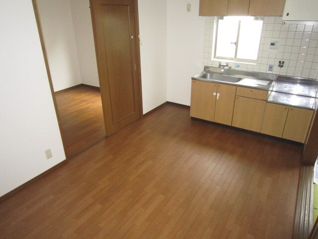 物件内観写真4　(居室)