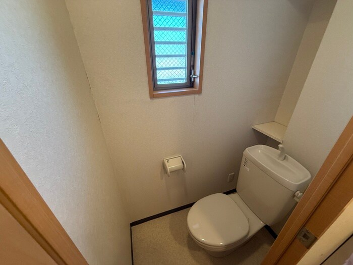 物件内観写真11　(トイレ)