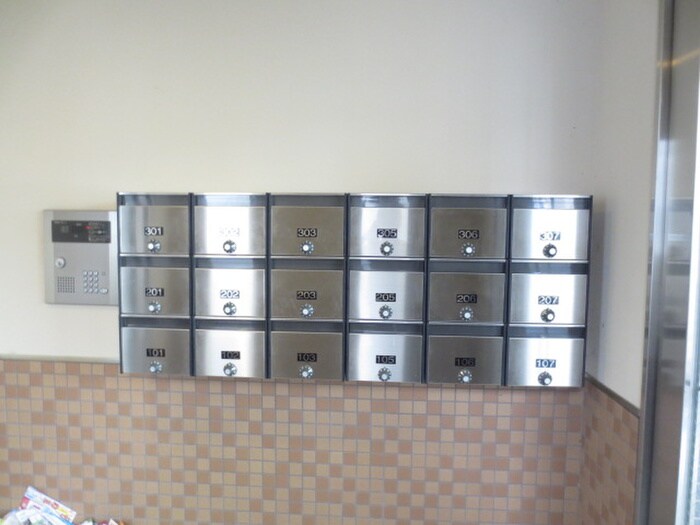 物件外観写真4　(建物設備)