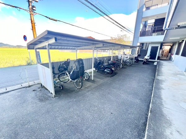 駐輪場