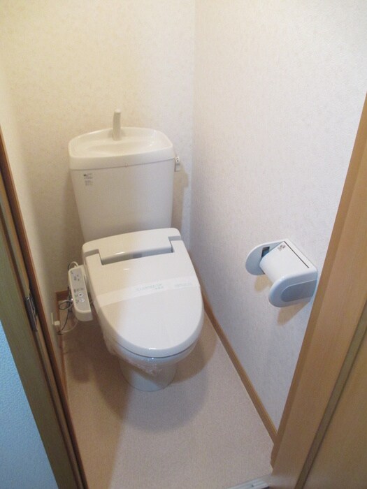 物件内観写真8　(トイレ)