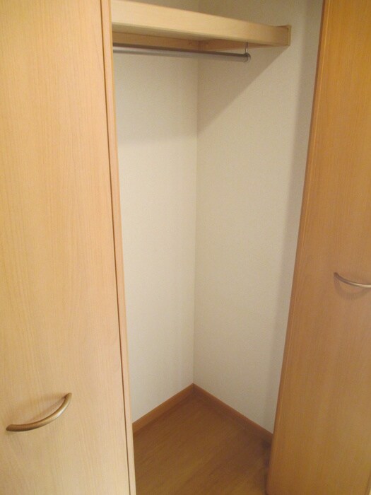 物件内観写真11　(収納)